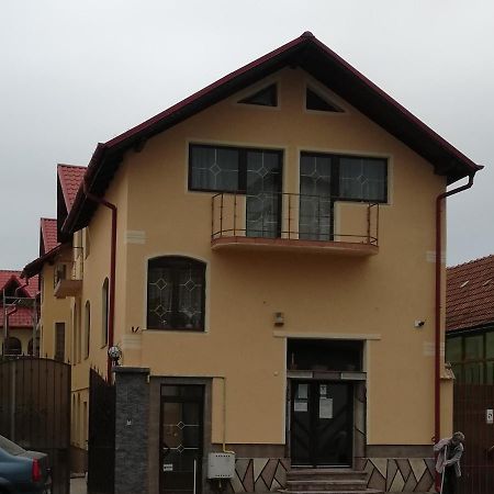 Villa Casa Tatar à Braşov Extérieur photo